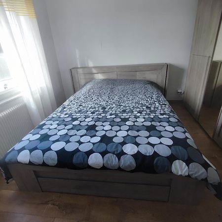 Chambre Double- Sdb Et Wc Prive Морле Экстерьер фото